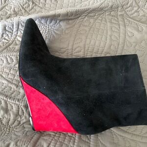 Nine West Black and Red Wedge Boots